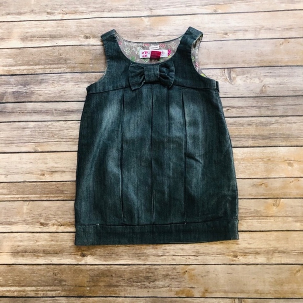 Girls adorable denim dress w/bow! Size 5